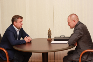 В рамках рабочей поездки прошла встреча заместителя полпреда Андрея Ярина и Губернатора Андрея Шевелёва.