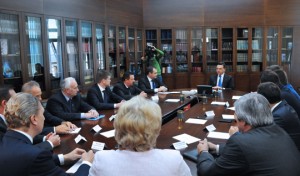 Андрей Воробьев в понедельник провел рабочую встречу с кандидатами в главы 11 муниципальных образований