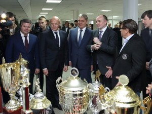 Борис Дубровский открыл новый хоккейный дворец в Челябинске