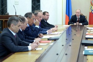 Владимир Путин провёл оперативное совещание с постоянными членами Совета Безопасности.