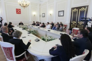 Георгий Полтавченко встретился с международными наблюдателями