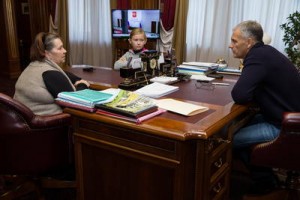 Хорошавин выдаст новую квартиру погорельцам.