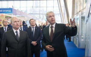 Владимир Путин и Сергей Собянин осмотрели реконструкцию ВДНХ