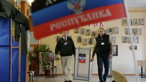 ДНР и ЛНР сегодня выбирают глав и депутатов республик.