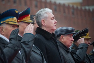 Сергей Собянин на торжественном марше
