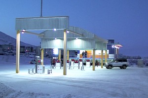 Автомобильная заправочная станция в городе Певеке