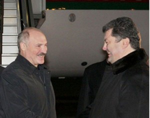 Лукашенко и Порошенко договорились о трансляции в Белоруссии украинского телеканала