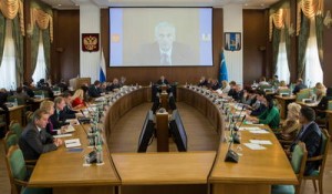 Хорошавин потребовал жестко пресекать попытки увеличения цен на продовольствие 