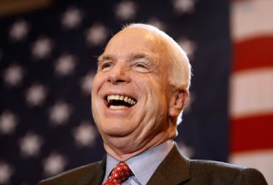 Маккейн требует размещать войска НАТО вдоль всей границы России 