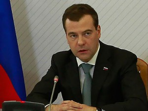 Медведев пообещал не допустить рост цен на лекарства.