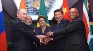 Гегемонии Вашингтона пришел конец - США в панике: Страны БРИКС решили объединиться единое государство