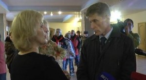 Олег Кожемяко встретился с родственниками экипажа "Дальнего Востока"