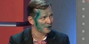 Депутат Верховной Рады Олег Ляшко заявил, что Елизавета II является вампиром