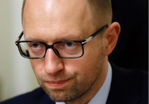 Арсений Яценюк заявил, что Украина не собирается расплачиваться по долгам
