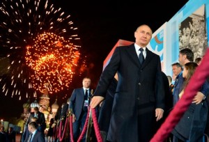 Владимир Путин на вечернем торжестве Парада Победы