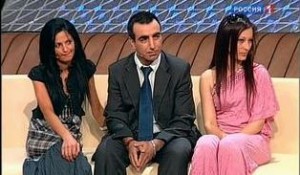 Быть ... многоженству в России