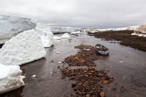 В районе чукотского села Ваеги начался ледоход на реке Майн