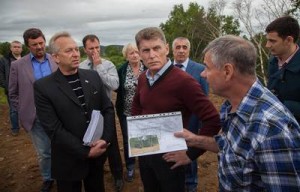 Глава Сахалина Олег Кожемяко посетил Углегорский район о пообщался с жителями