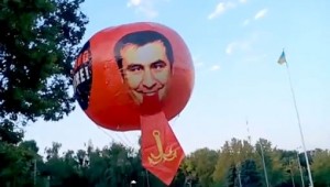 Воздушный шар был запущен под песню "До свидания, наш ласковый Миша, возвращайся в свой сказочный лес". 