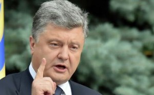 Президент Порошенко обвинил Россию в снижении уровня жизни на Украине