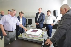 Василий Голубев и Игорь Левитин осмотрели строительство стадиона