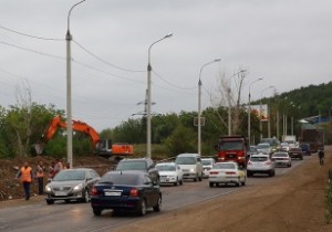 Глава Приангарья Сергей Ерощенко обещает поддерживать дорожное строительство в Иркутске