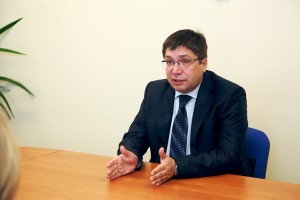 Леонид Николаев