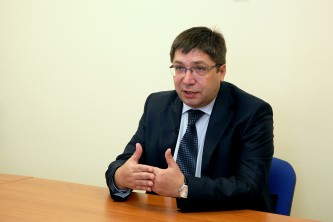 Леонид Николаев