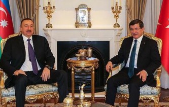 Ильхам Алиев и Ахмет Давутоглу