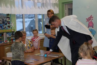 Олег Кожемяко посетил Северные Курилы