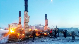 Сгоревший дом в селе Нешкан