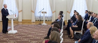Глава столицы Сергей Собянин на встрече с молодыми учеными. 