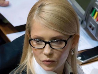 Юлия Тимошенко готова очаровать парламент и избирателей.