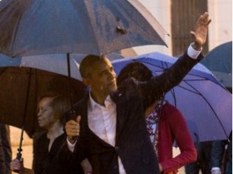 Обама прибыл на Кубу.