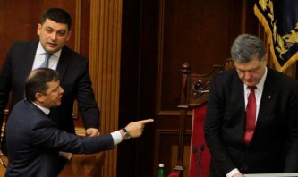 Олег Ляшко снова нападает на Петра Порошенко...