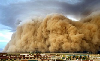 Песчаная буря все равно не позволяет эффективно воевать.