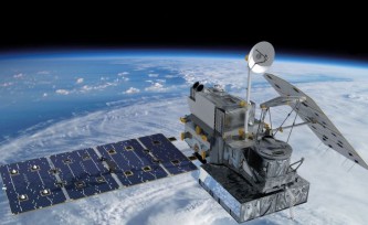 Военный метеоспутник США пропал с орбиты.