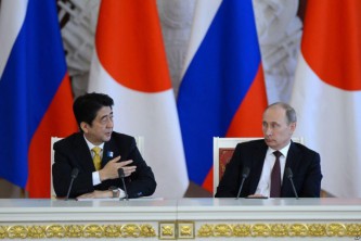 Главы Японии и России 