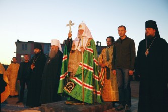 Патриарх Московский и всея Руси Кирилл в посёлке Угольные Копи