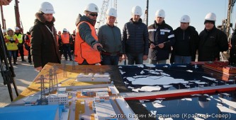 Забивка сваи в Певеке