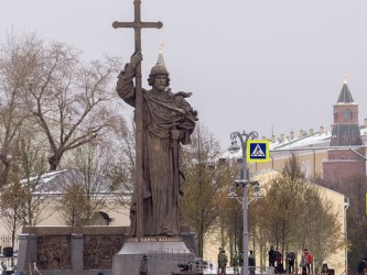 Памятник князю Владимиру в Москве
