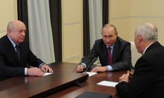 Фрадков, Путин и Чемезов