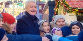 Собянин открыл фестиваль Путешествие в Рождество