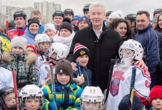 Собянин открыл сезон катков