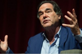 Оливер Стоун