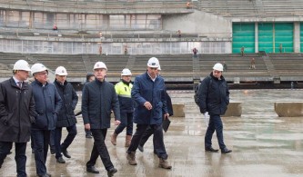 Собянин и Костин осмотрели ход реконструкции стадиона "Динамо"