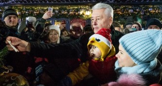 Сергей Собянин открыл фестиваль Путешествие в Рождество
